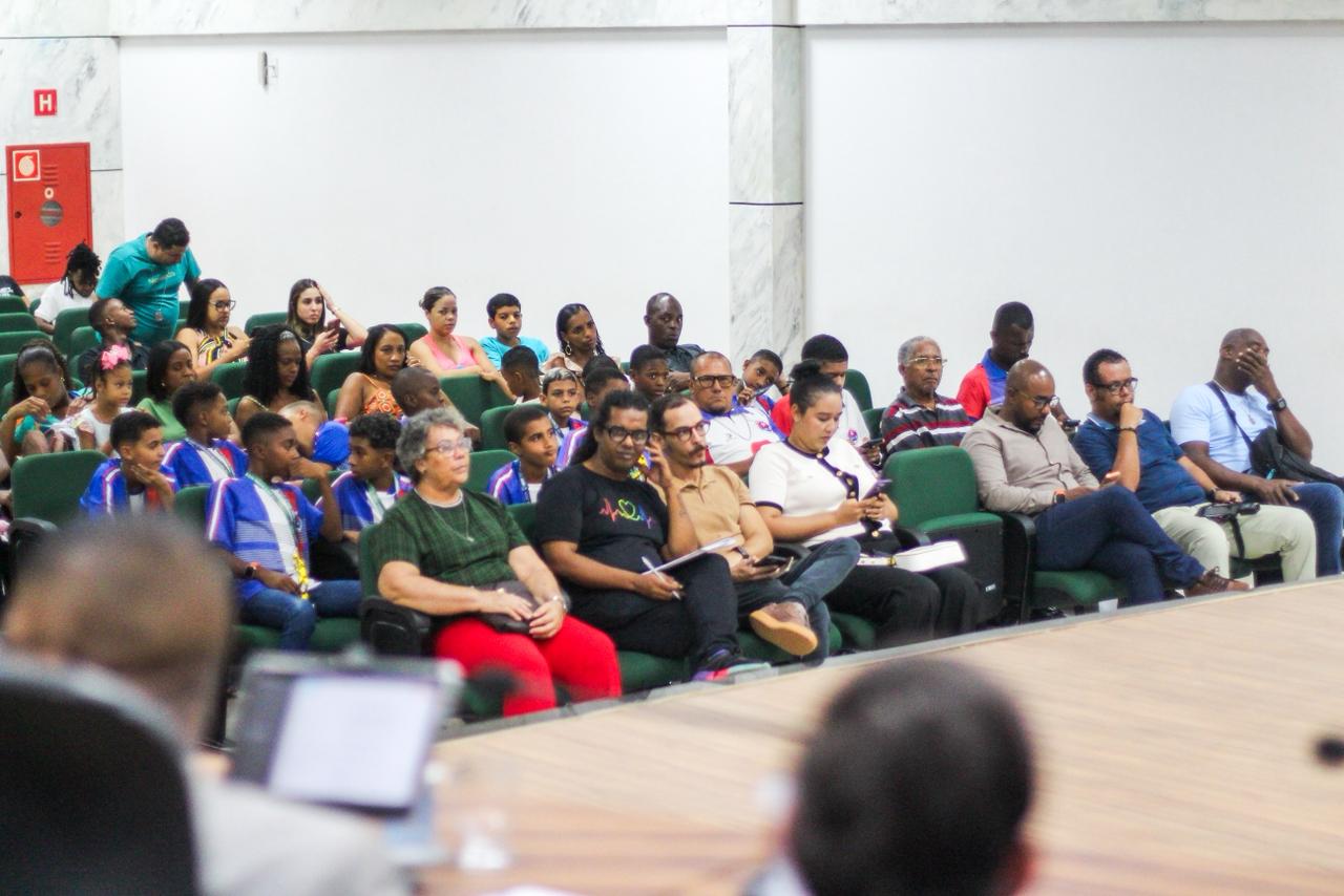 Câmara de Candeias aprova projetos sobre consórcios intermunicipais